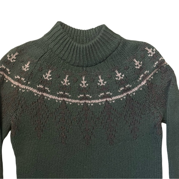 Tentree Women’s Deep Green Knitted Sweater - Picture 3 of 15